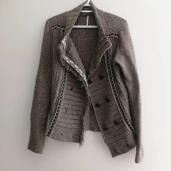 Free People Chenille Knit Double Breasted Cardigan Cuddle Bear Admiral Tan Small - Picture 3 of 16